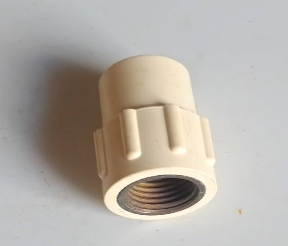 REDUCER COUPLER (BRASS THD X SOC)